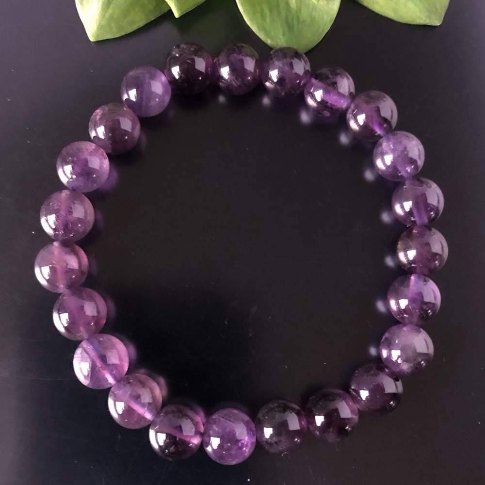 Amethyst 8mm Natural Stone Beads Stretchable Bracelet - Picture 2 of 3